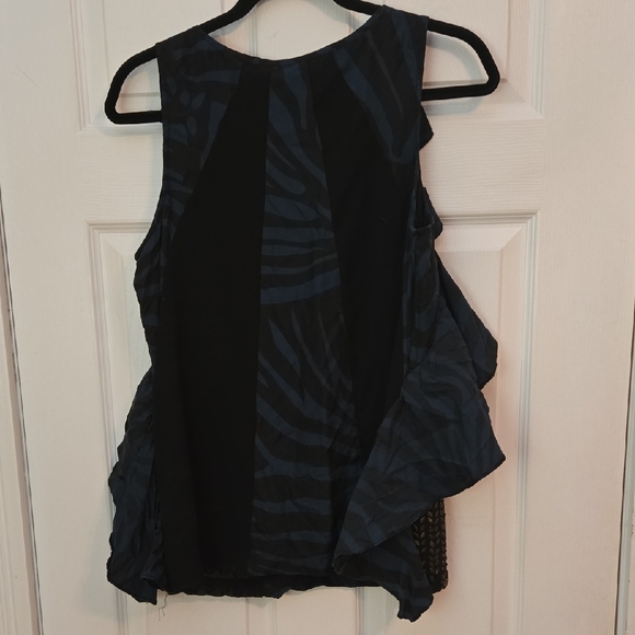 Black and Gold Ruffle Top - Picture 3 of 6